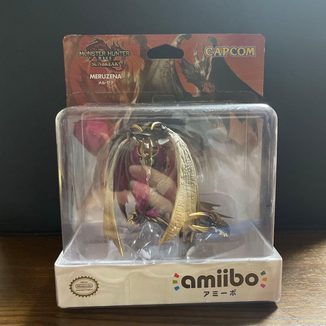CAPCOM amiibo モンハンフィギュア 3体セット ジオラマステージ付き