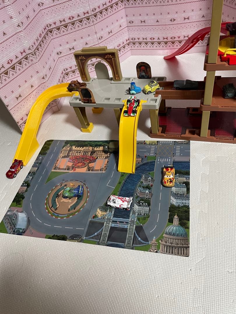 タカラトミー アクションコース ビッグタワーロッパ付属トミカ　カーズ
