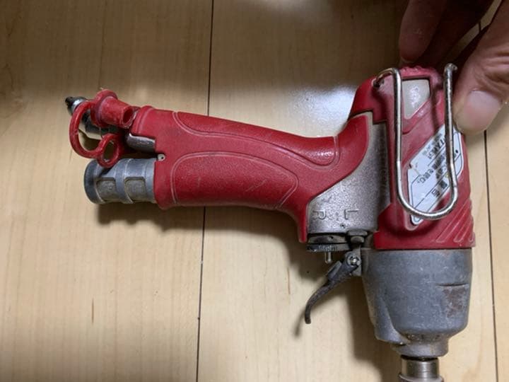 マキタ　エアーインパクト