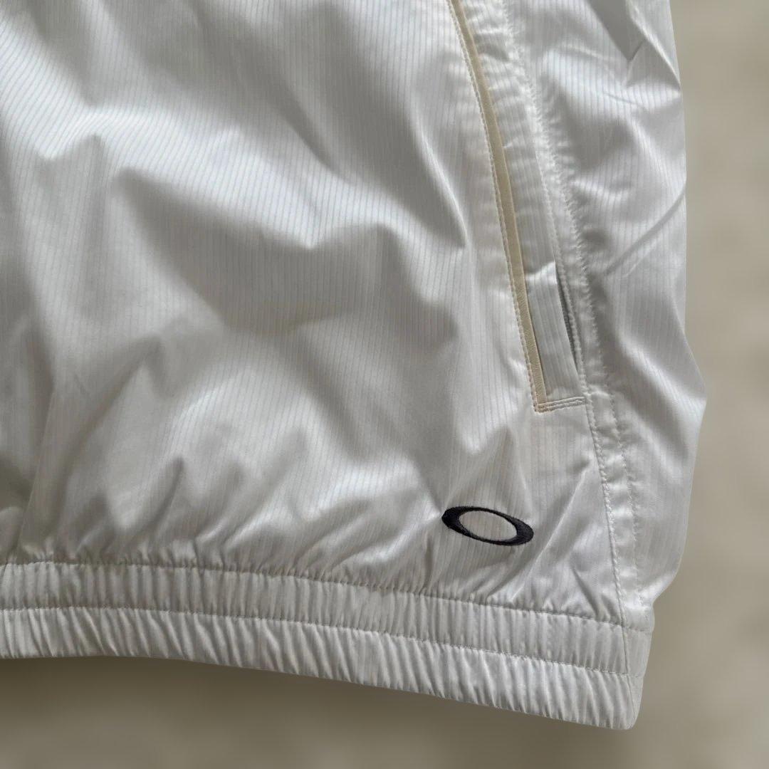 Oakley XL ホワイト ノースリーブベスト