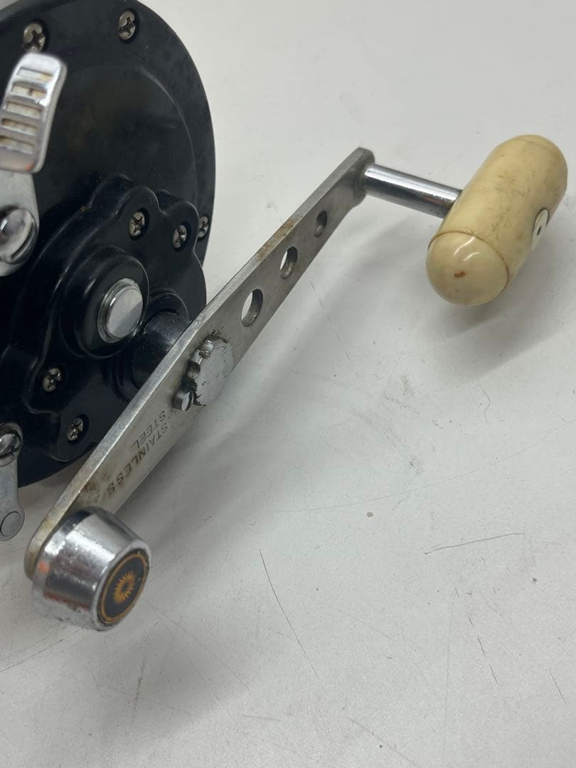 Daiwa レトロなリール 2個セット