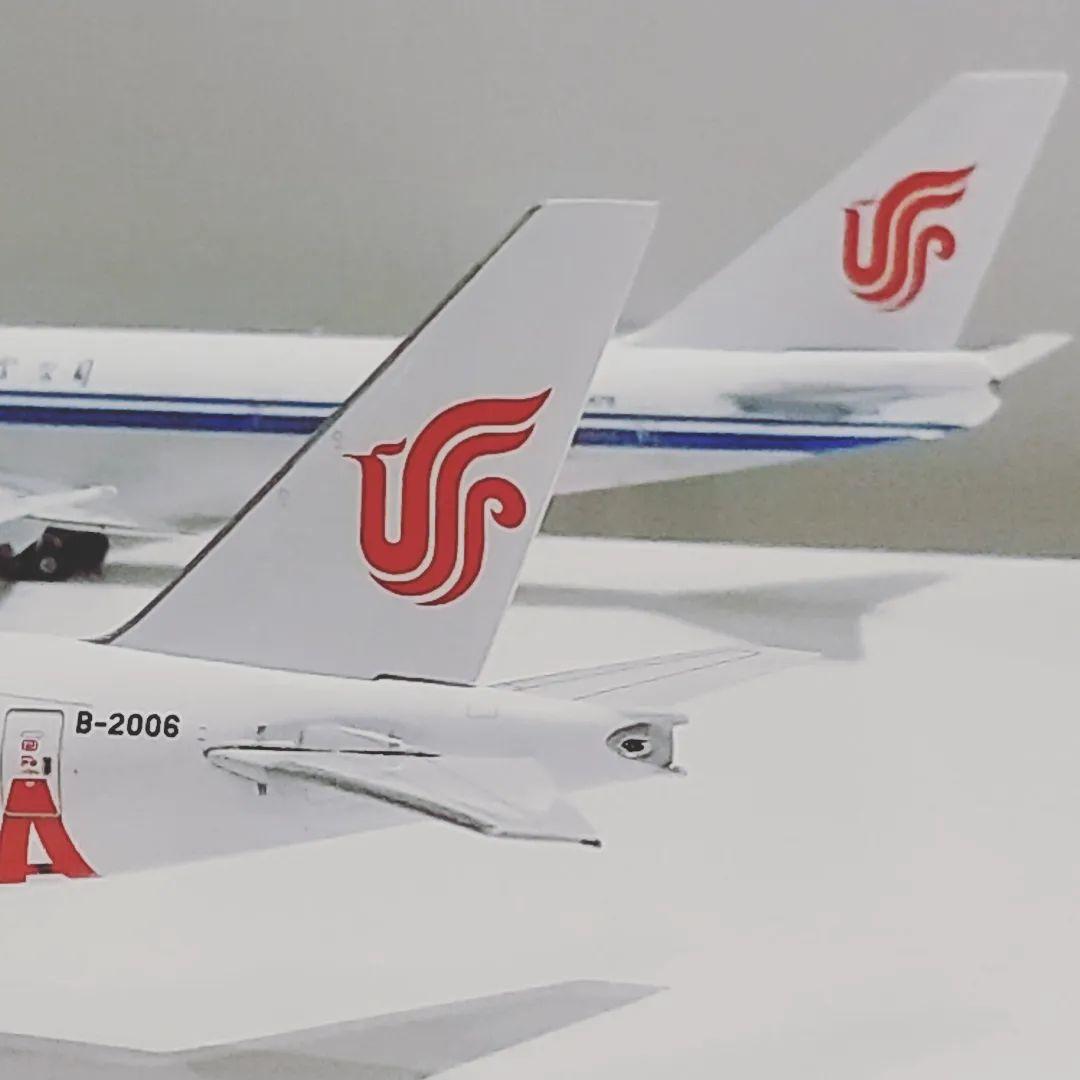 中国国際航空 B777-300 特別塗装機