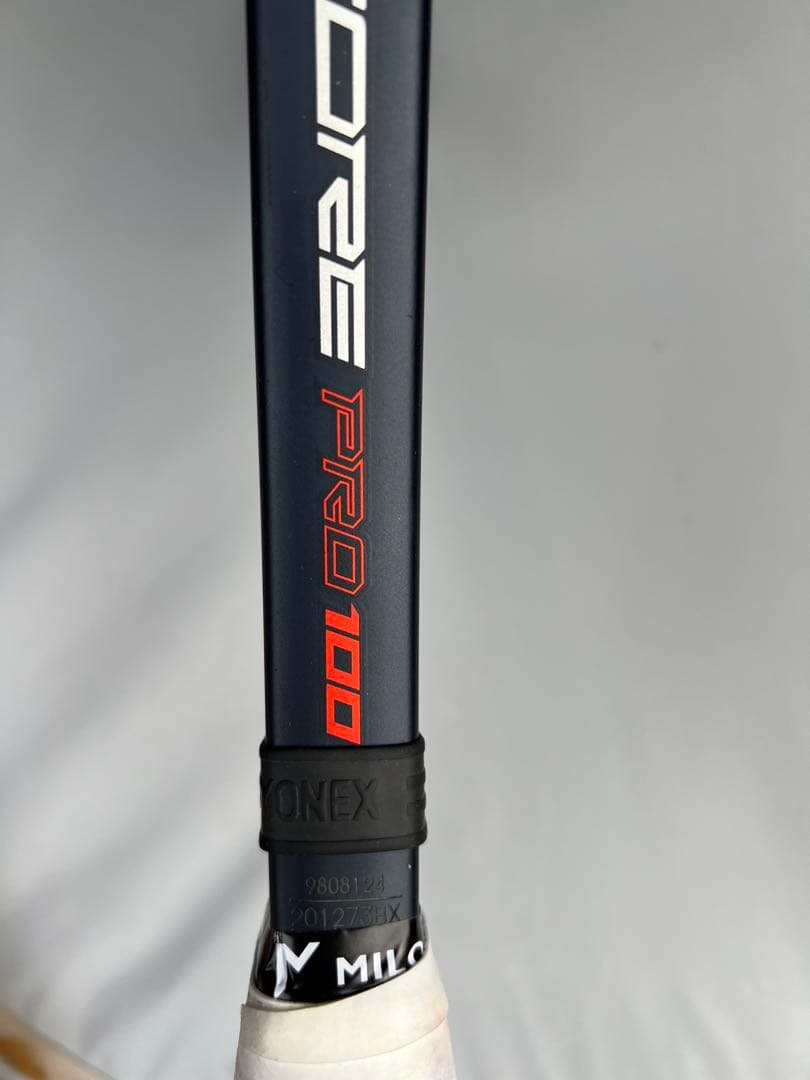 ヨネックス VCORE PRO100 ブイコアプロ テニスラケットグリップ２G2