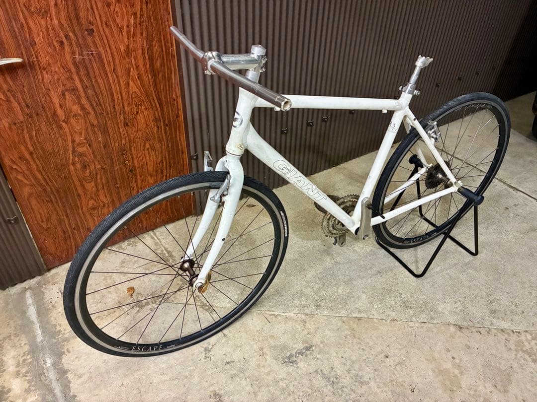 GIANTクロスバイクアルミフレーム(値下げ交渉可能)