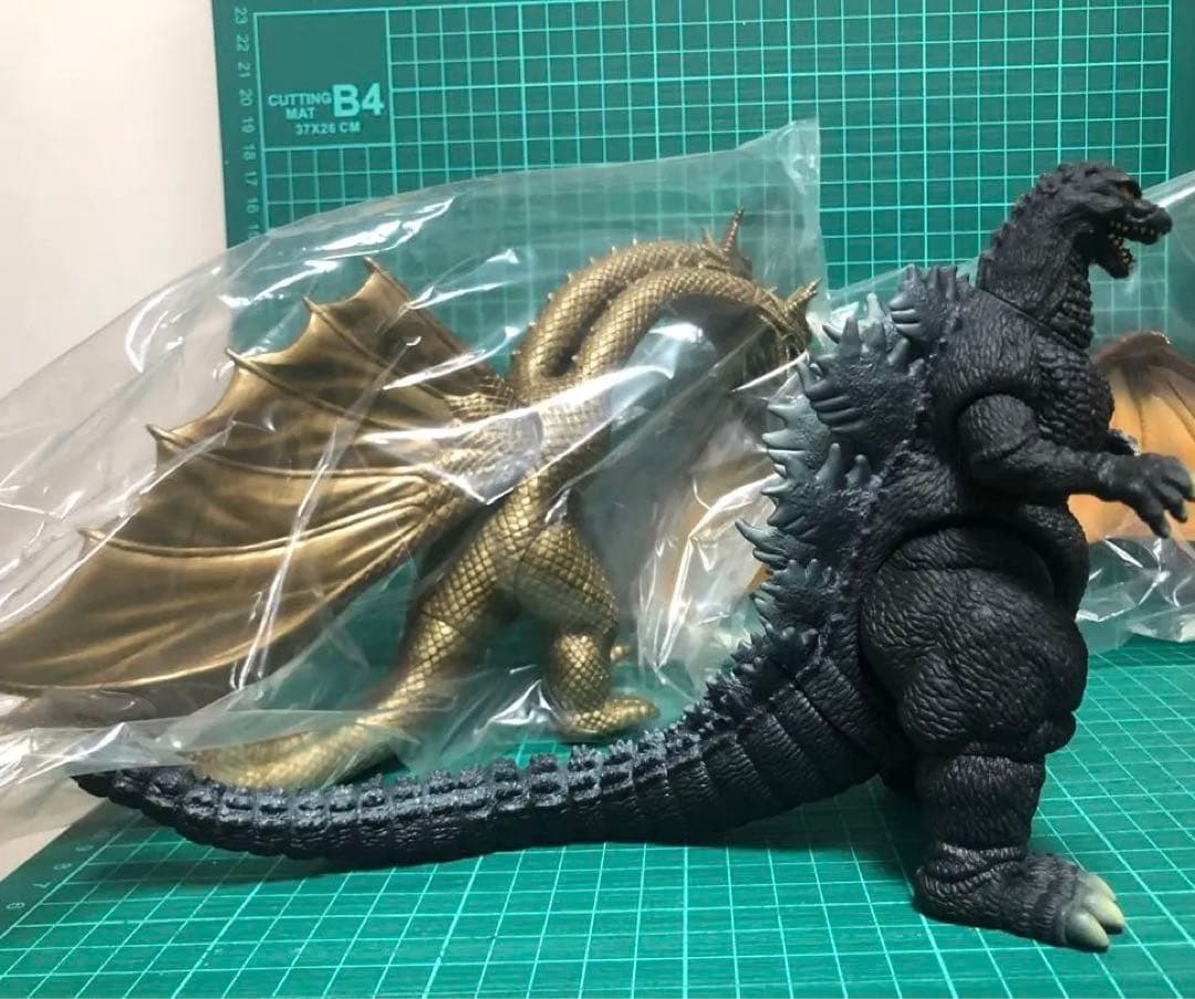 ゴジラ キングギドラ ラドン⭐️ゴジラ50周年メモリアルボックス