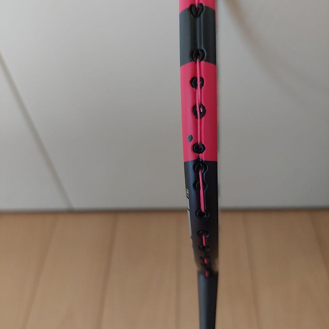 【美品】Babolat バボラバドミントンラケット 5U　ピンク