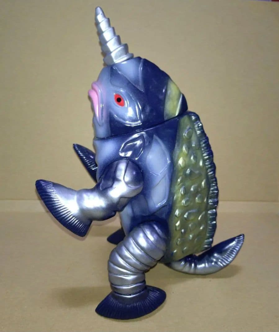 マーミット　グビラ