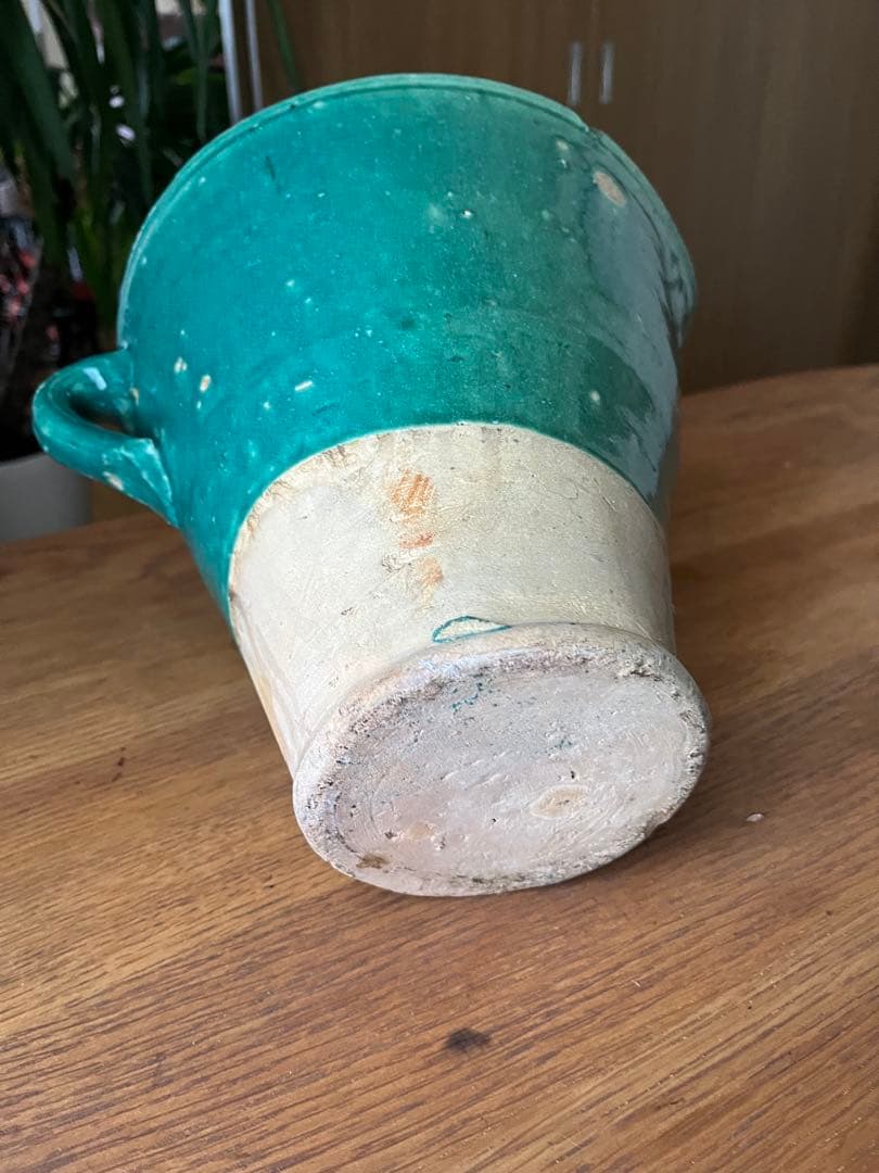アフリカ雑貨。青緑色 陶器 。インテリア。