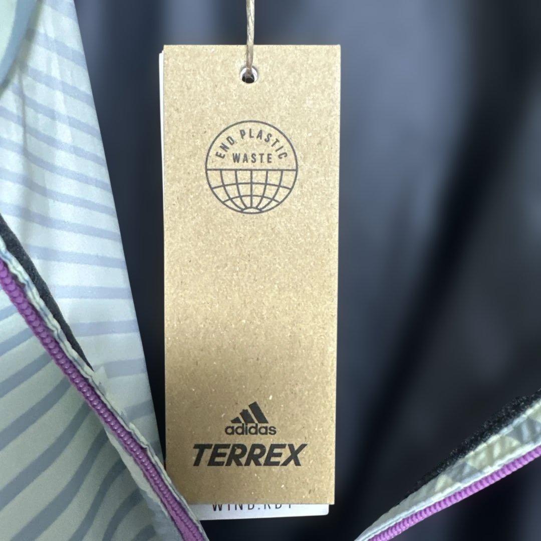 未使用 adidas TERREX ウィンドブレーカー　ナイロンジャケット　XL