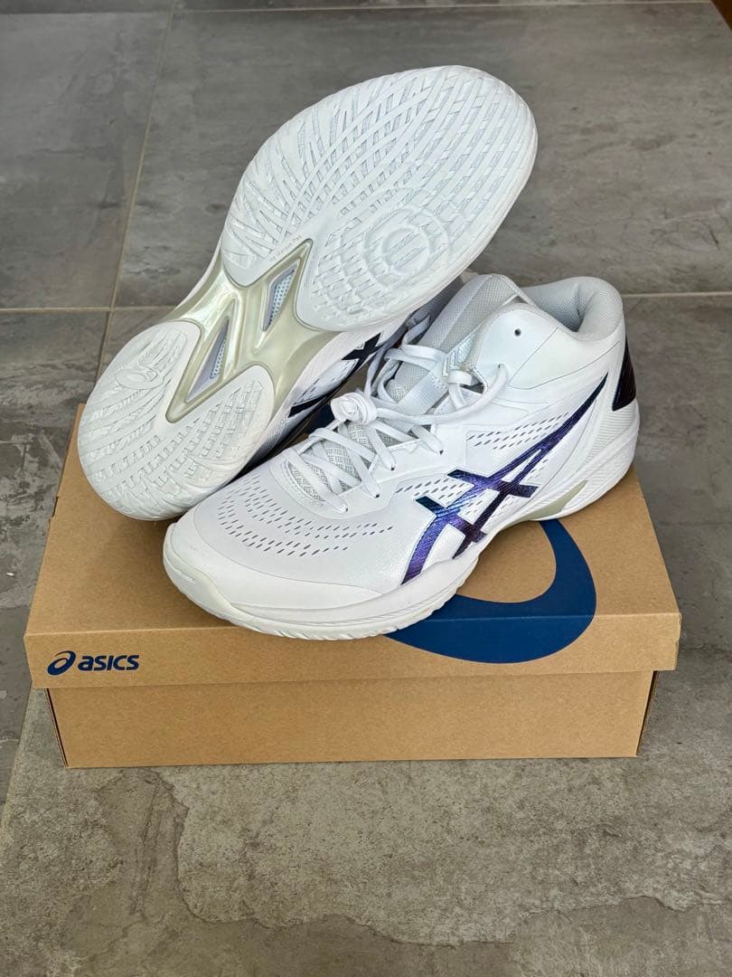 ASICS GELHOOP V15 30.0cm ホワイト/ネイビー