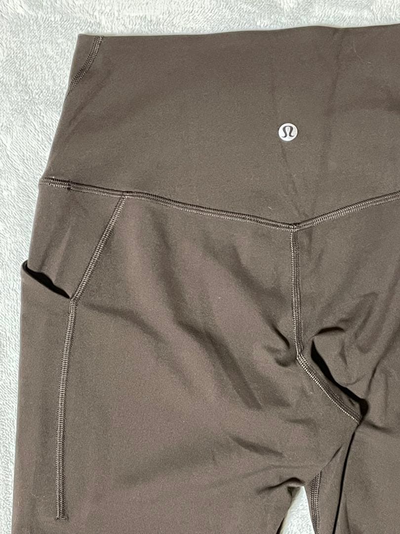ルルレモン　Align ハイライズパンツポケット付24インチ　アジアフィット　②