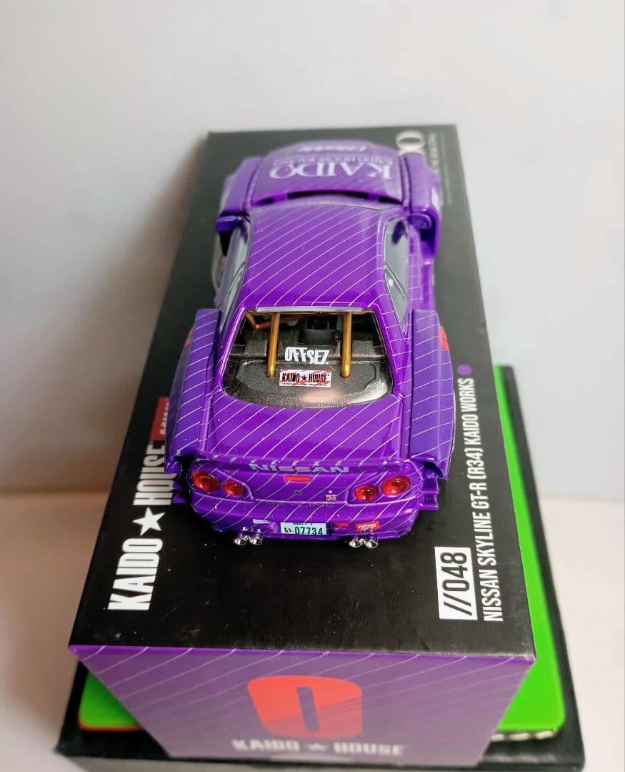 MINIGT KAIDOHOUSE1/64ニッサンスカイラインGT‐R(R34）