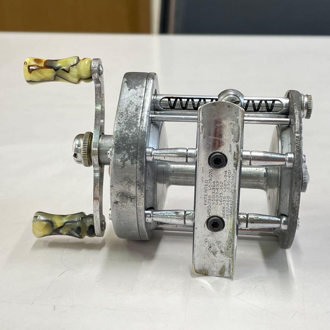 PFLUEGER SUPREME 1573 初期モデル