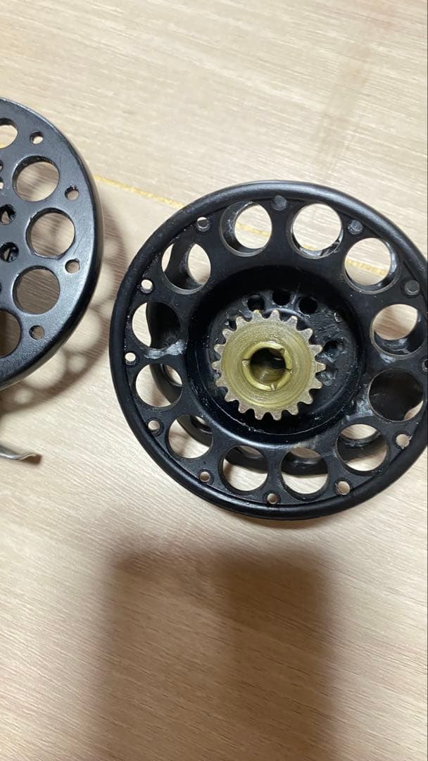 フジリール VP-25改10穴 チヌ 富士工業ヘチ落とし込みリール タイコリール