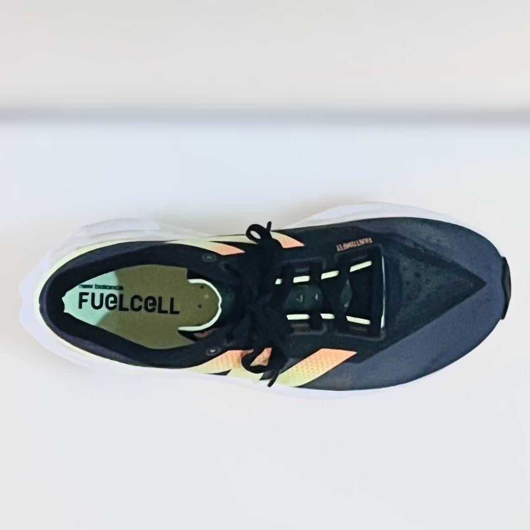 New Balance FuelCell Rebel v4 25.5cm 新品