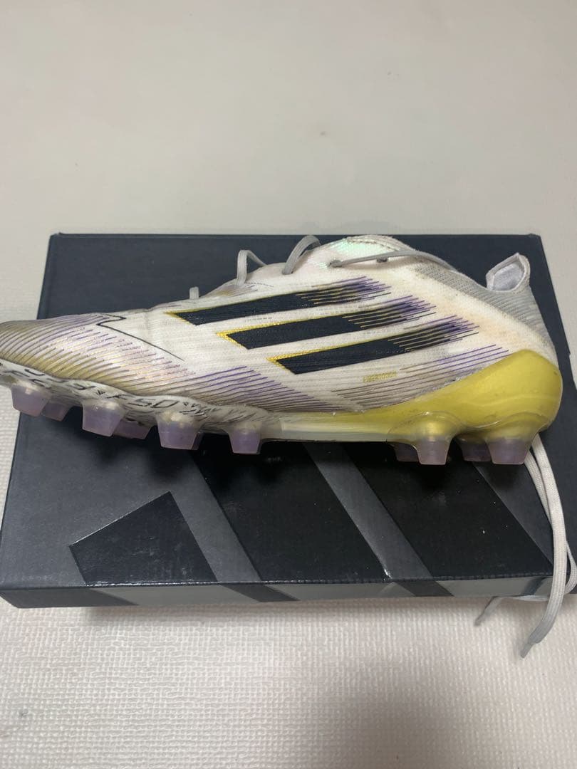 アディダス F50 ELITE HG/AG JAPAN 26.5㎝　破れあり