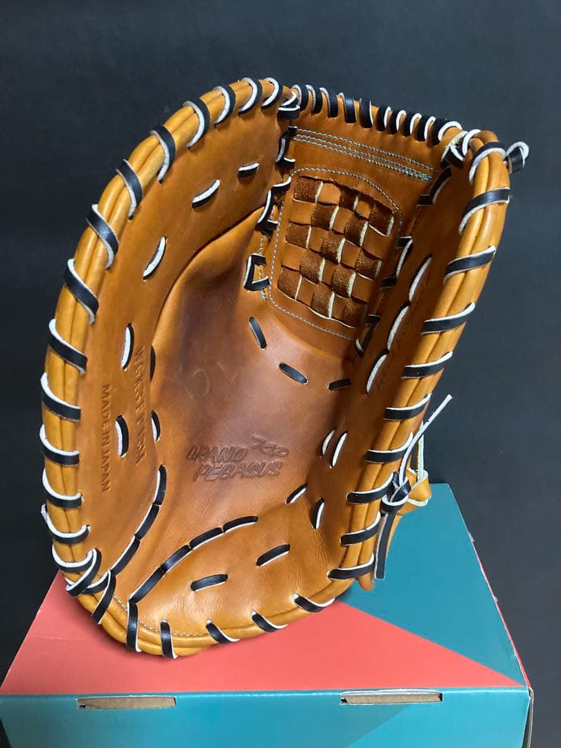 ワールドペガサスTOP限定ファーストミット硬式左投用型付済超美品