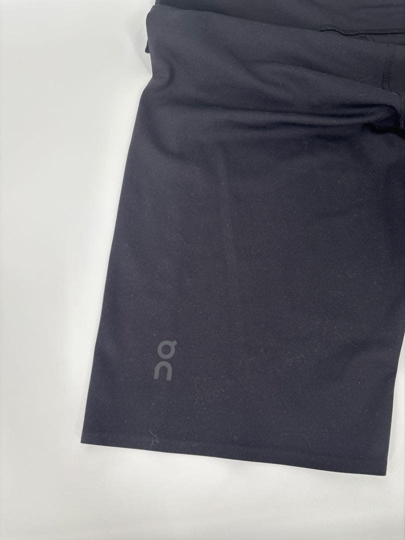 【On 】美品！ハーフタイツ　ショートタイツ　XL ブラック