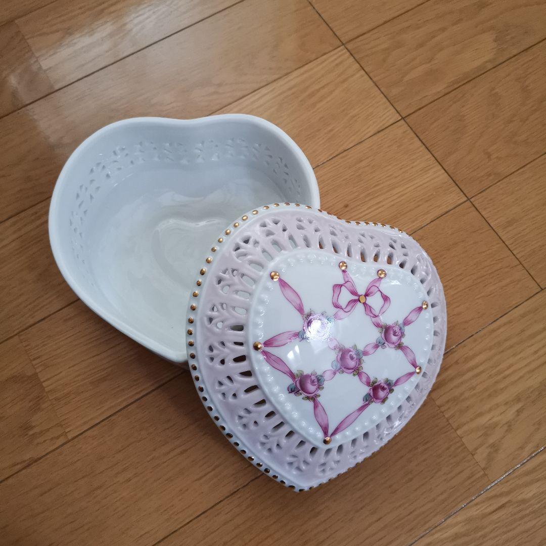 値下げ済☆　ビクトリアスノークラウン　小物入れ