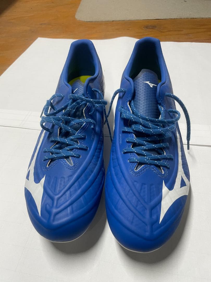 【未使用品】希少なサイズ28cmミズノサッカースパイク REBULA(レビュラ)