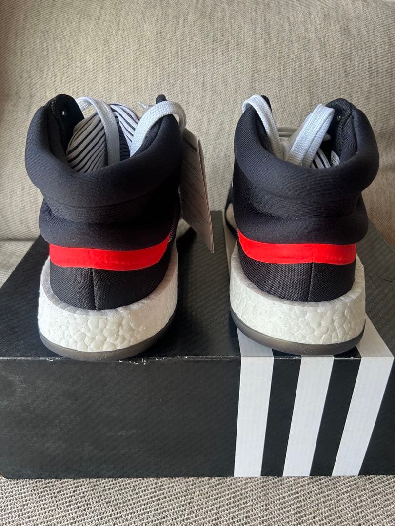 [新品]adidas marquee Boost バスケットシューズ