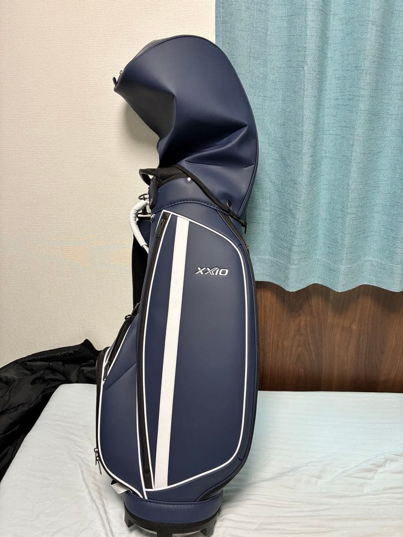 キャディバッグ　ゼクシオ