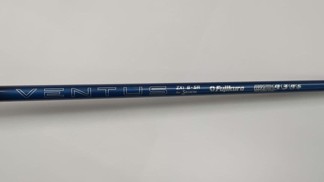 スリクソンスリーブ付シャフト　フジクラ　ベンタス　ZXi 6-SR ドライバー用