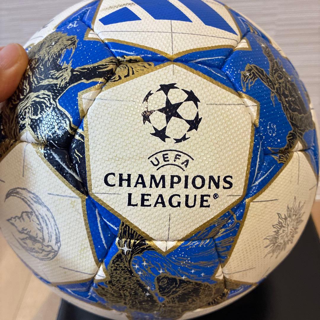 adidas UEFA Champions League サッカーボールサイズ4