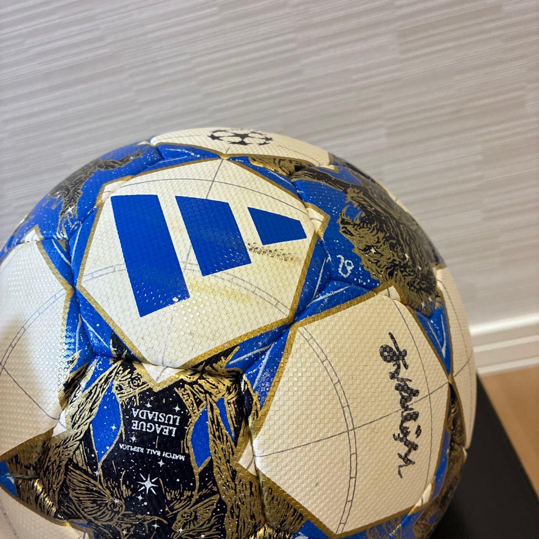 adidas UEFA Champions League サッカーボールサイズ4