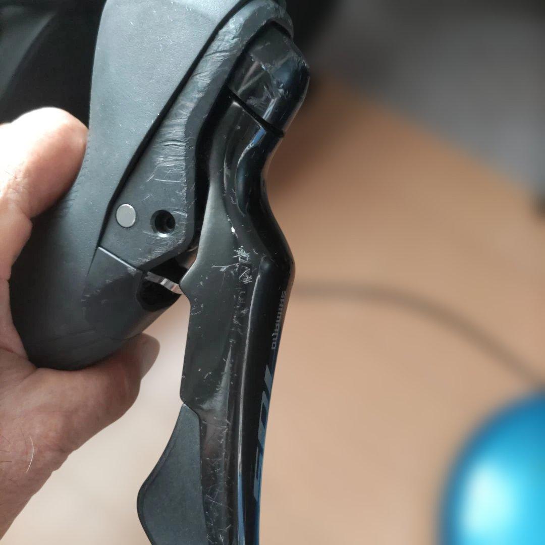 【値下げ】SHIMANO STIレバー　105 ST-R7020 油圧ブレーキ