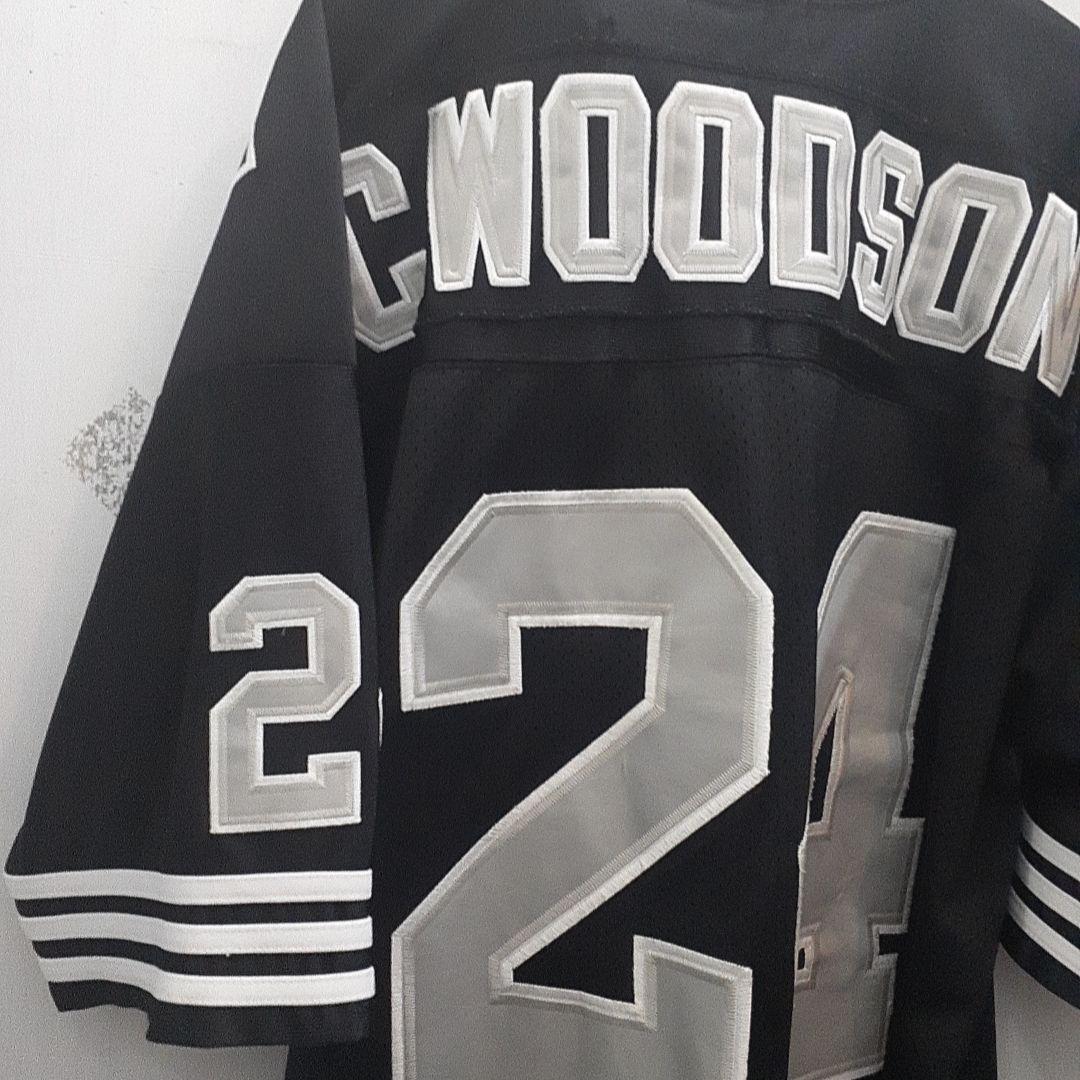 NFL　RAIDERS C. WOODSON 24番シャツ 黒