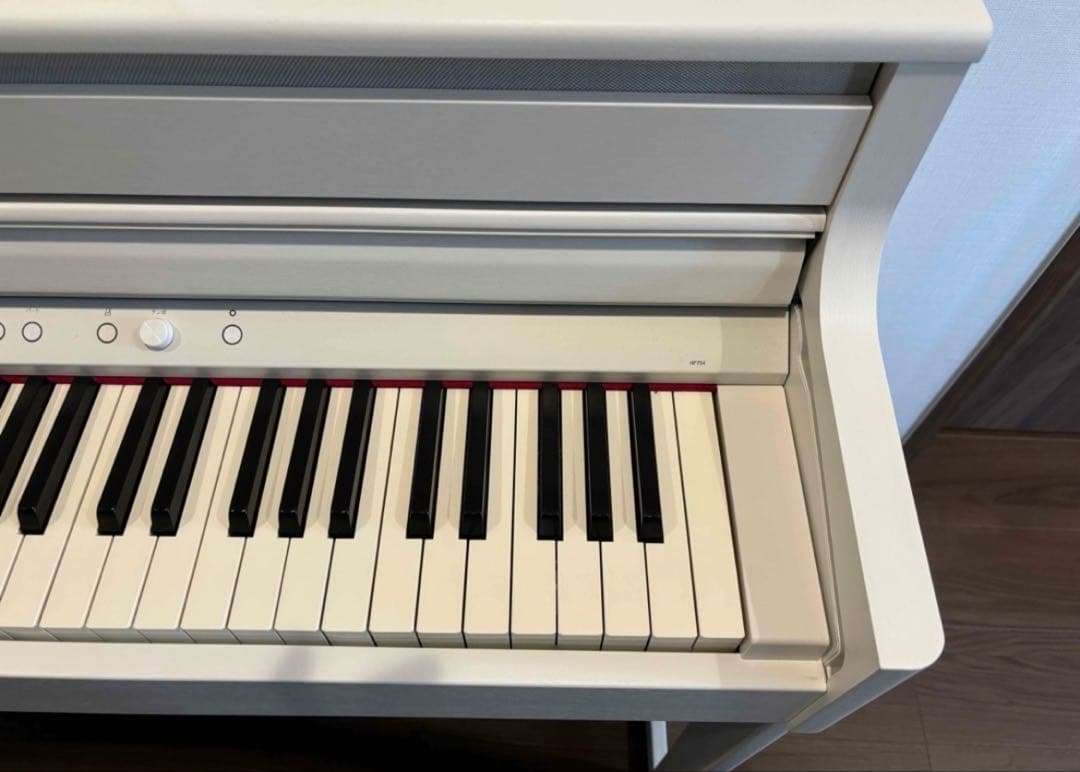 Roland hp704 ホワイト　電子ピアノ Roland hp 704