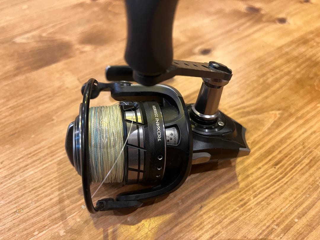 アブガルシア　ロキサーニ　2500 深溝スプール付き