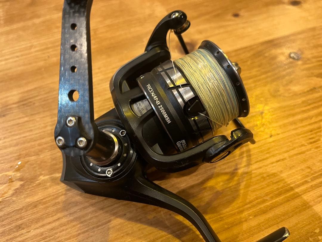 アブガルシア　ロキサーニ　2500 深溝スプール付き