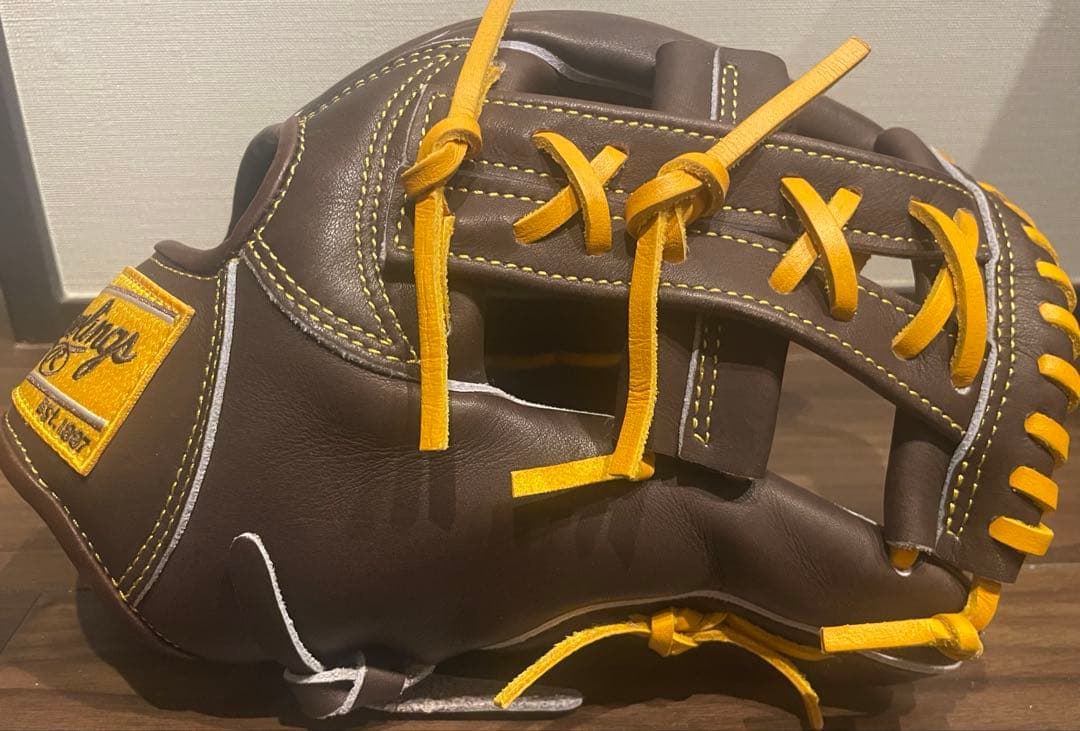 美品　ローリングス　軟式グローブ　内野手用　11.75インチ