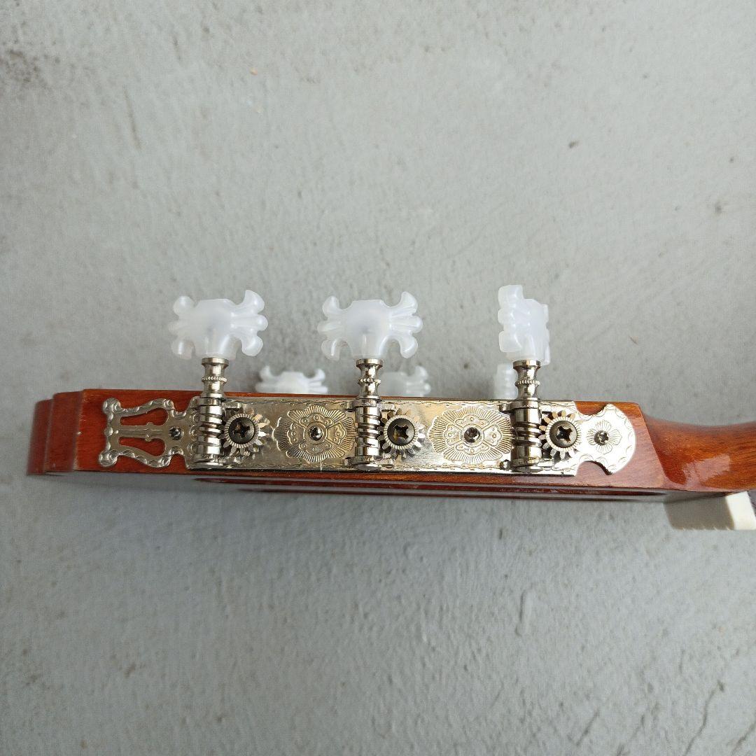 ハカランダ？？白濁大魔王！！ 春日楽器 蒔絵ラベルの「春日 G-306」