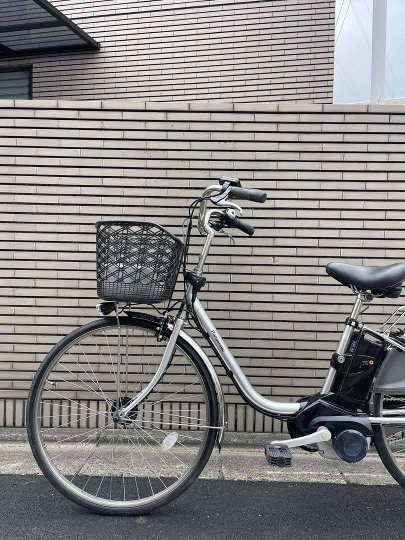 8.9ah Panasonic電動アシスト自転車 シルバー バスケット付き