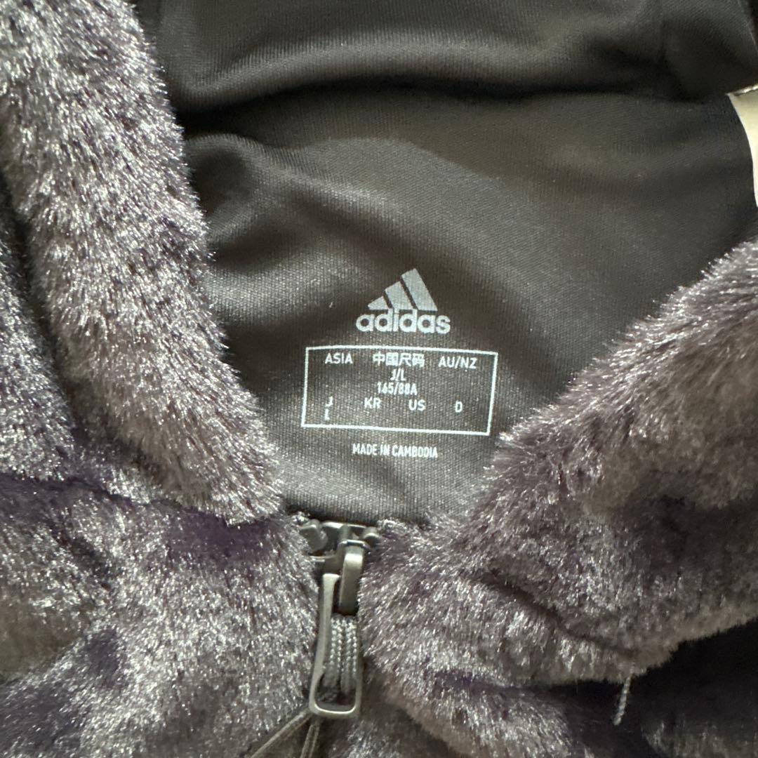 adidas ブラック フリースセットアップ