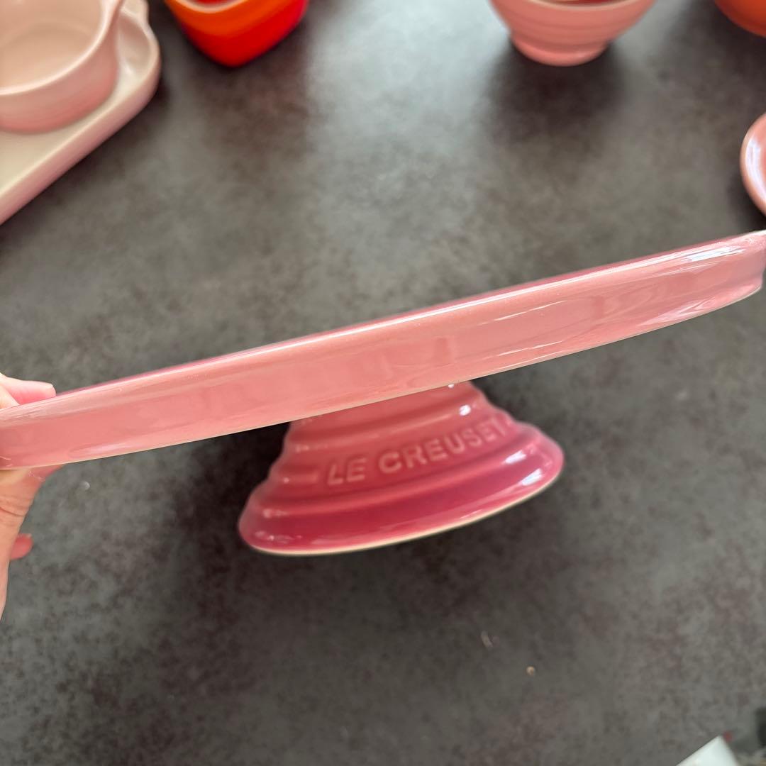 ルクルーゼ　ケーキ皿　ケーキスタンド