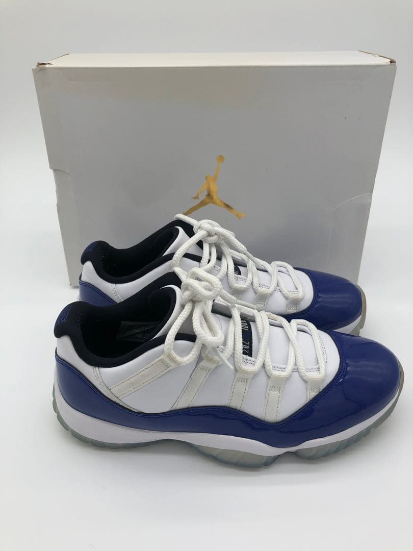 シューズ(男性用) NIKE WMNS Air Jordan11 Low AH7860-100