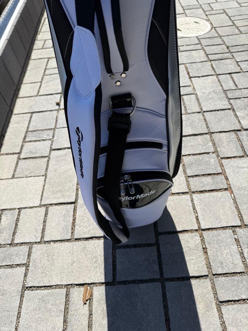 美品　TaylorMade トゥルーライト キャディバッグ