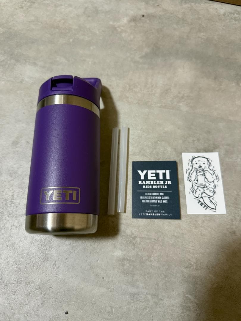 YETI Rambler 12オンス ストローキャップ付き ピークパープル
