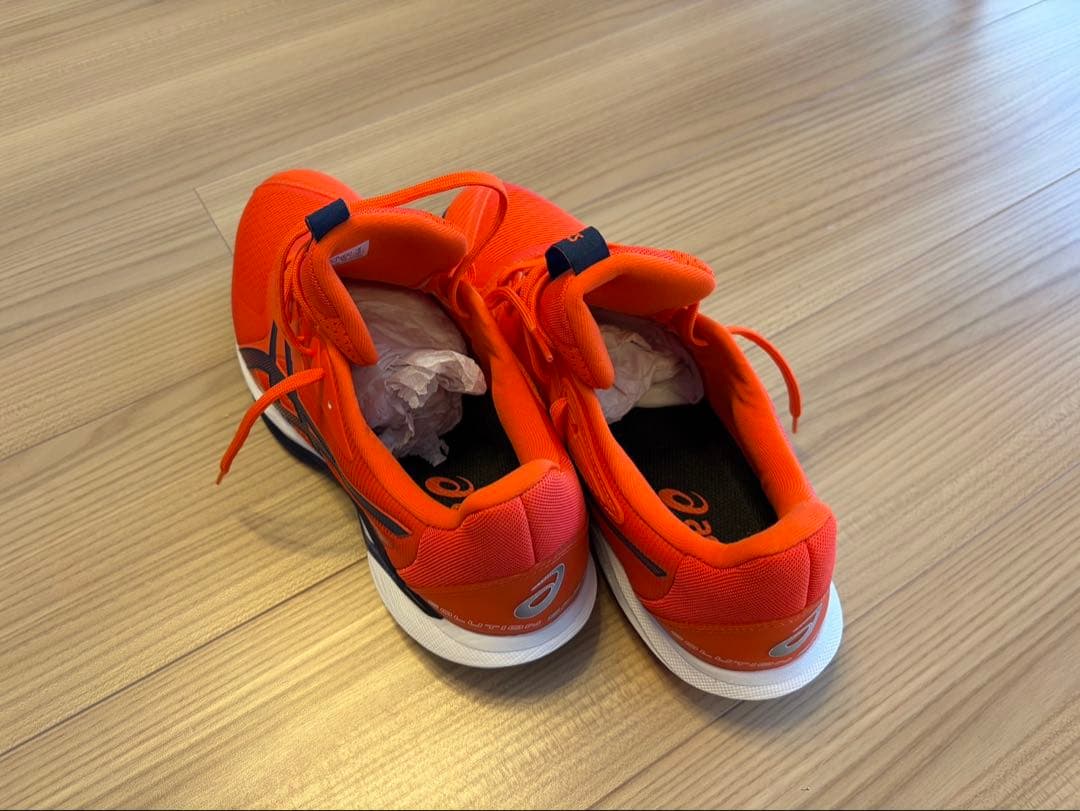 新品未使用／ASICS テニスシューズ オレンジ27cm