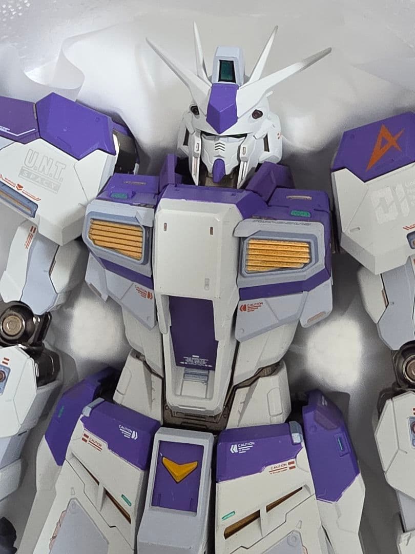 L BUILD Hi‐νガンダム