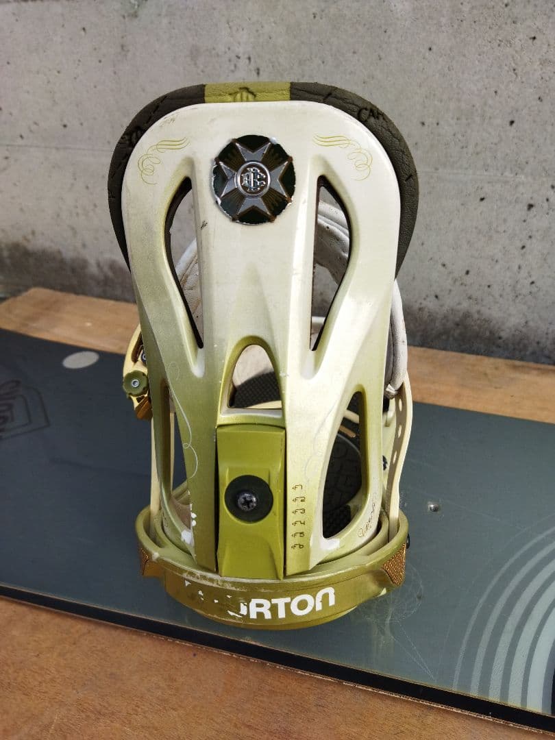 バートン　BURTON　スノーボード　板　ビンディング付き　CRASH