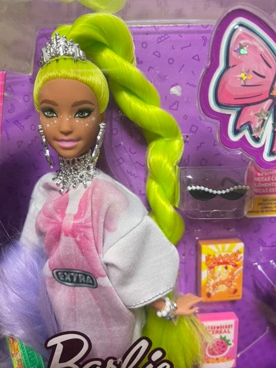 【日本未発売】EXTRA Barbie バービー人形　新品未使用