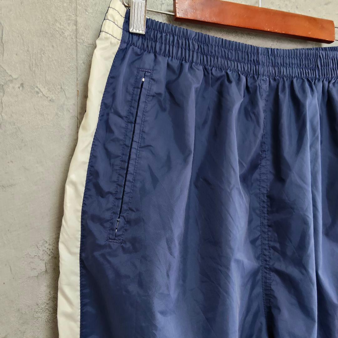 ヴィンテージ adidasナイロンパンツ　3本線　シャカシャカ　トラックパンツ