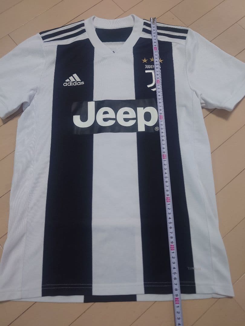 【 adidas ユーベ CR7 】ユニフォーム（ M size ）