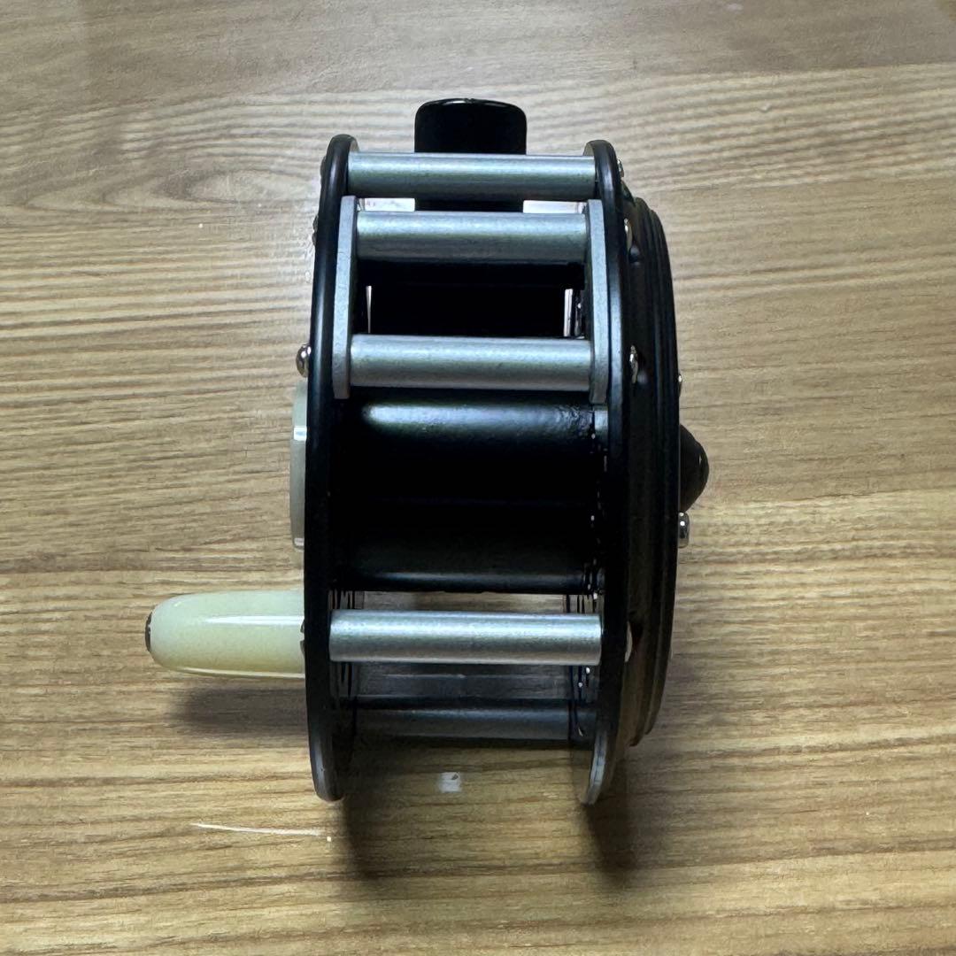 PFLUEGER Medalist フライリール1492 1/2