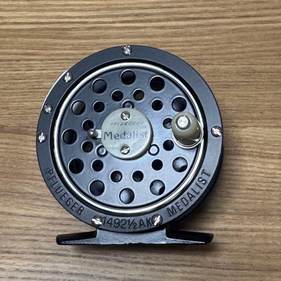 PFLUEGER Medalist フライリール1492 1/2